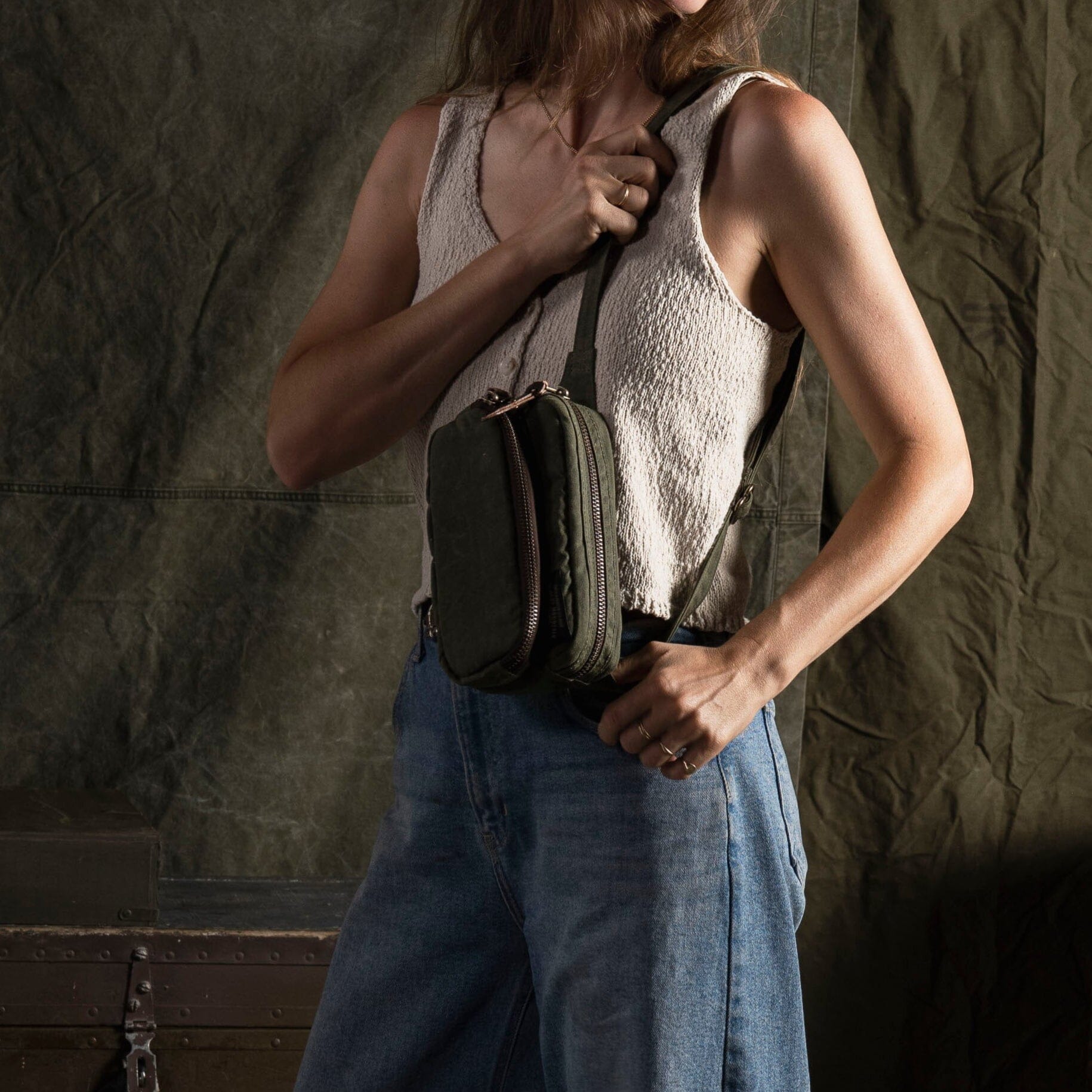 Pointer Crossbody Bag - Forest