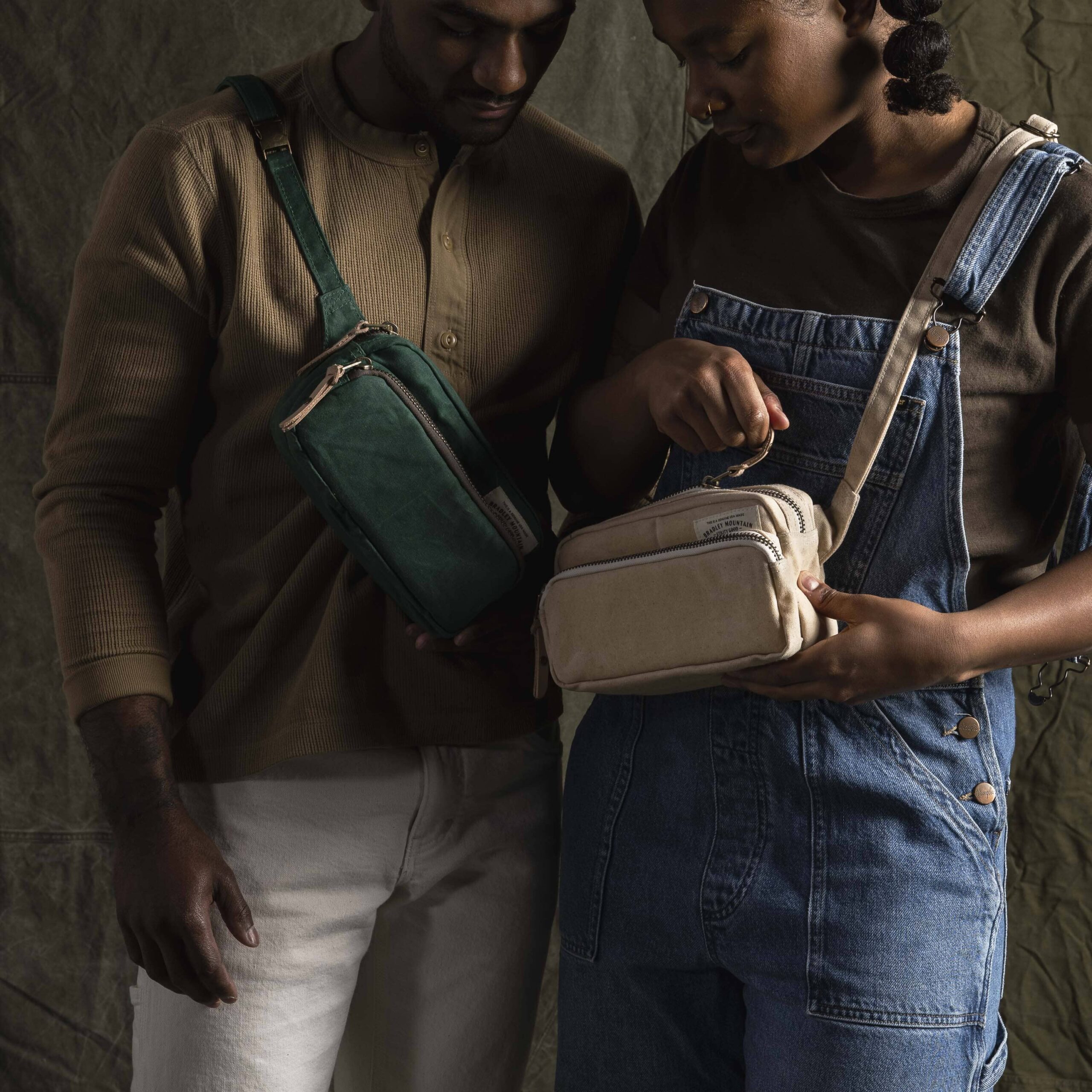 Pointer Crossbody Bag - Oatmeal