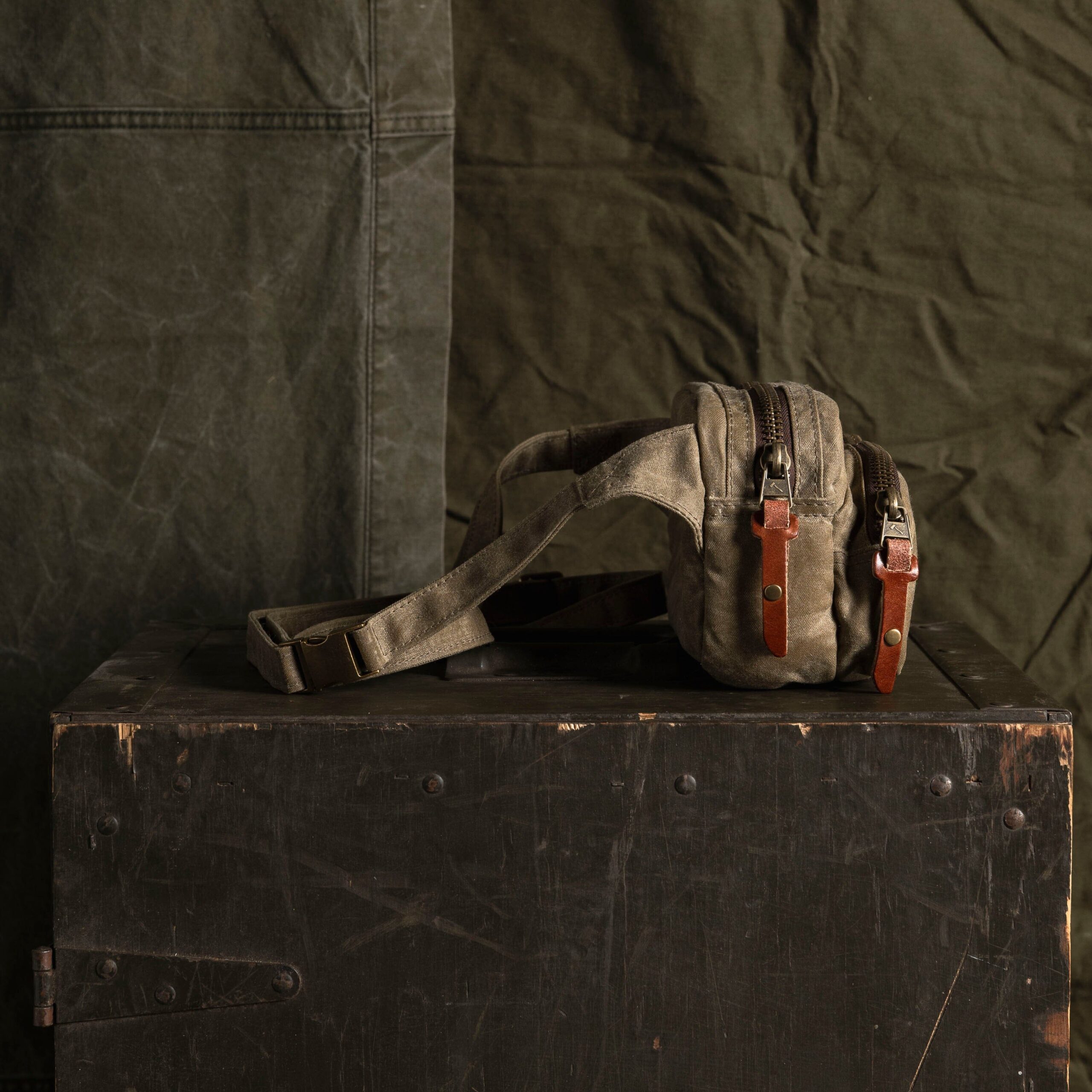 Pointer Crossbody Bag - Field Tan